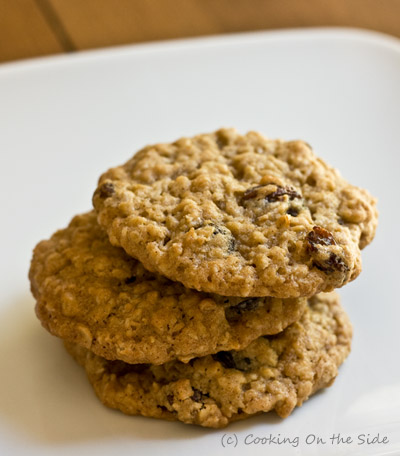 Recipe: Oatmeal Raisin Cookies | Cooking On the Side