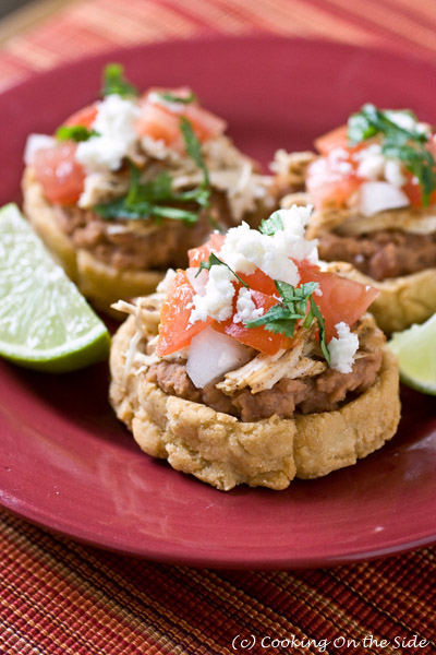 chicken sopes