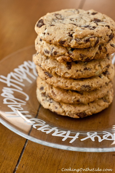 Mint Chip Cookies...get the recipe at www.cookingontheside.com #recipe #cookies