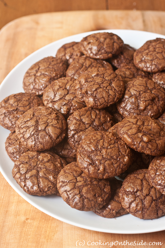 Mexican Chocolate Crackled Cookies | Cooking On the Side